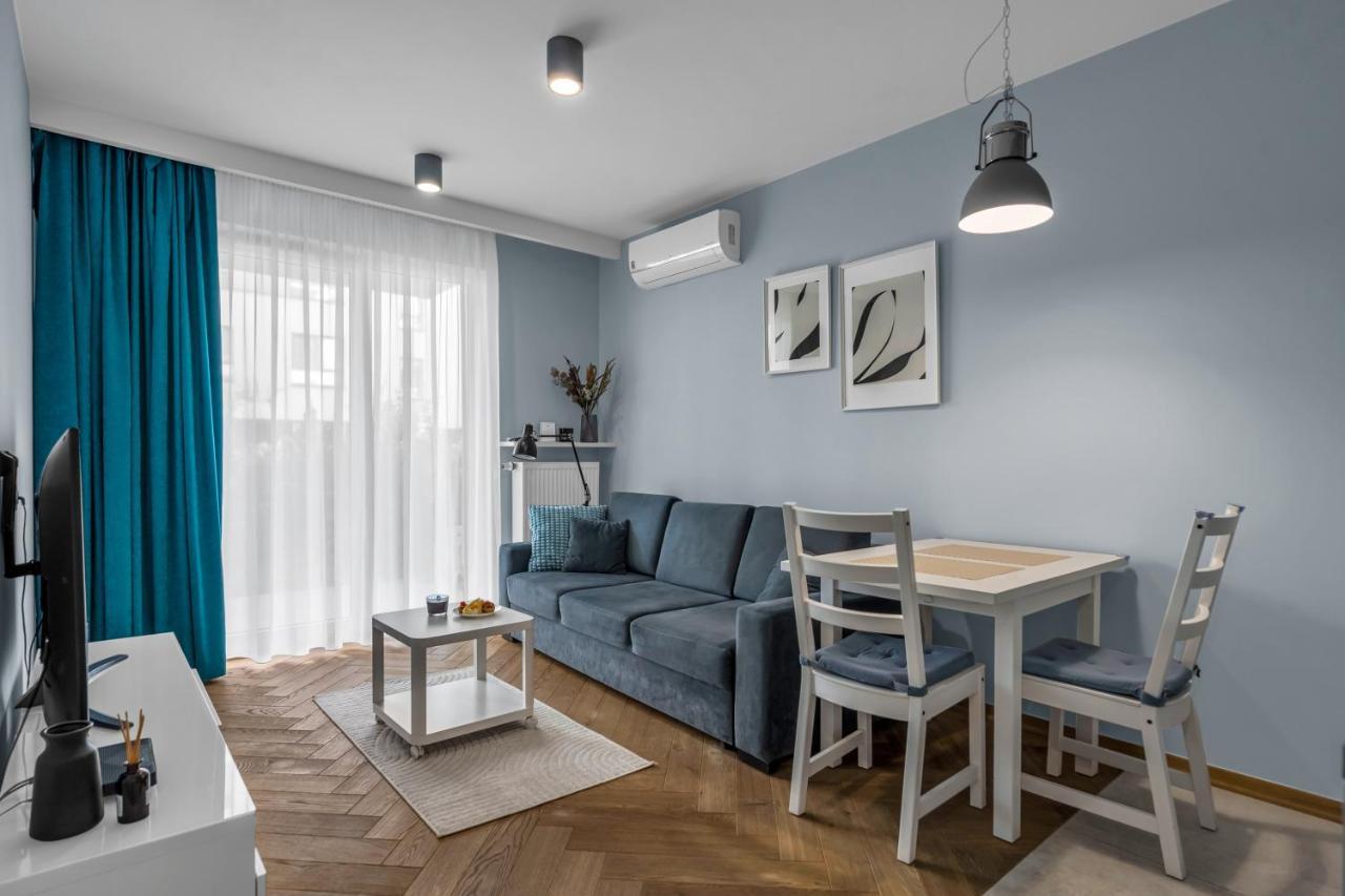 Warsaw Airport Studio With Private Terrace Buitenkant foto