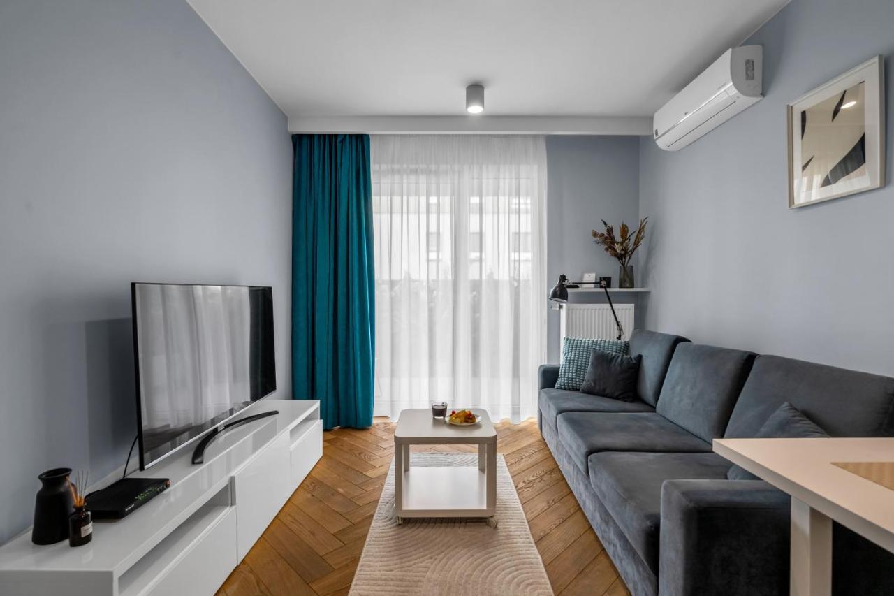 Warsaw Airport Studio With Private Terrace Buitenkant foto
